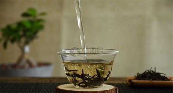 一杯茶冲几次为宜