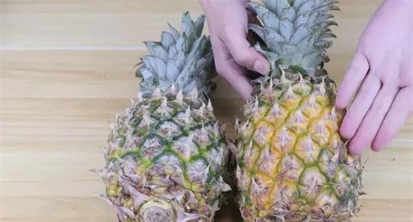 如何选购菠萝