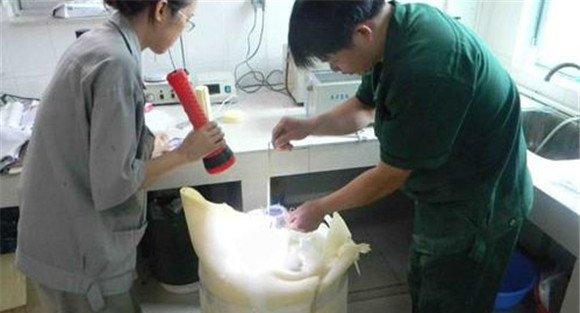 牛冷冻精液解冻方法和解冻时需注意事项