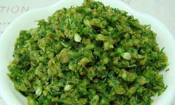云南韭菜花的腌制方法和材料