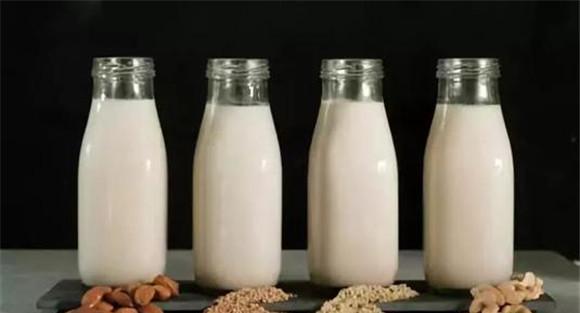 植物性饲料对乳品的影响