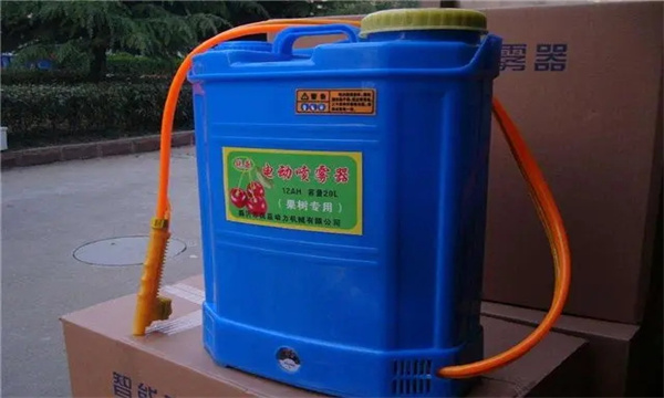 压缩式喷雾器如何操作