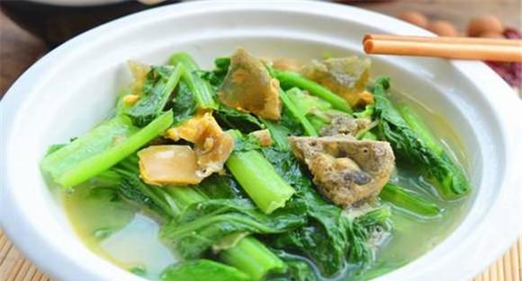 有关芡实功效作用的几个小配方