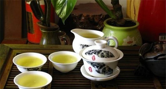 品茶