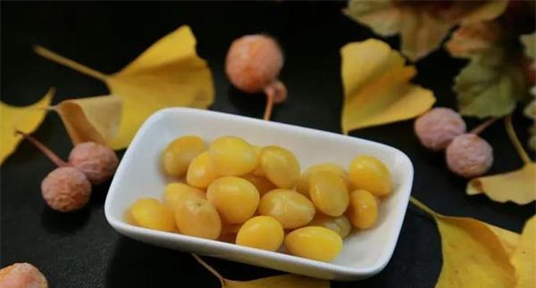 如何正确食用银杏果