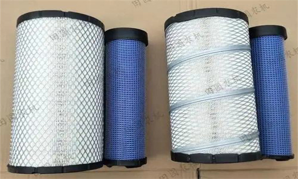 怎样保养拖拉机的空气滤清器